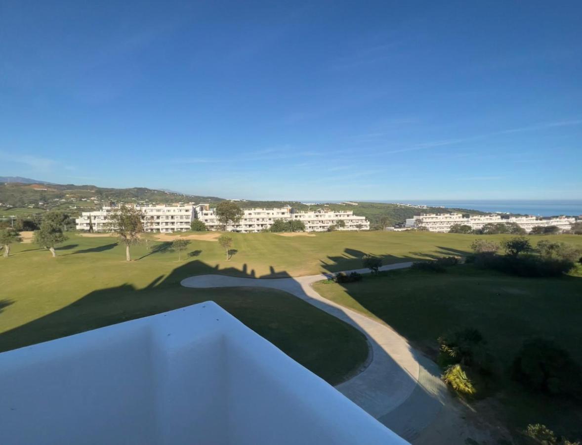 Estepona Penthouse Golfclub Valle Romano Exterior photo